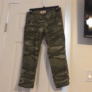 Camo skinny jeans